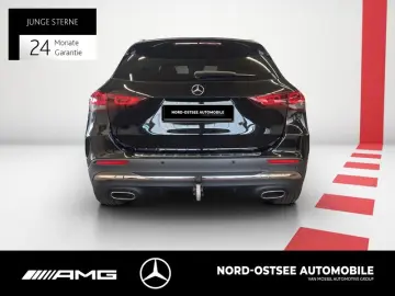 MERCEDES-BENZ GLA 250 4M AMG AHK SHZ LED KAMERA PANO NAVI