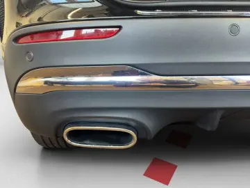 MERCEDES-BENZ GLA 250 4M AMG AHK SHZ LED KAMERA PANO NAVI