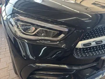 MERCEDES-BENZ GLA 250 4M AMG AHK SHZ LED KAMERA PANO NAVI