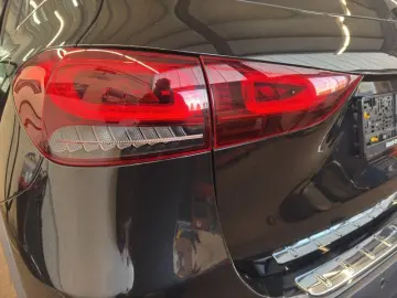 MERCEDES-BENZ GLA 250 4M AMG AHK SHZ LED KAMERA PANO NAVI