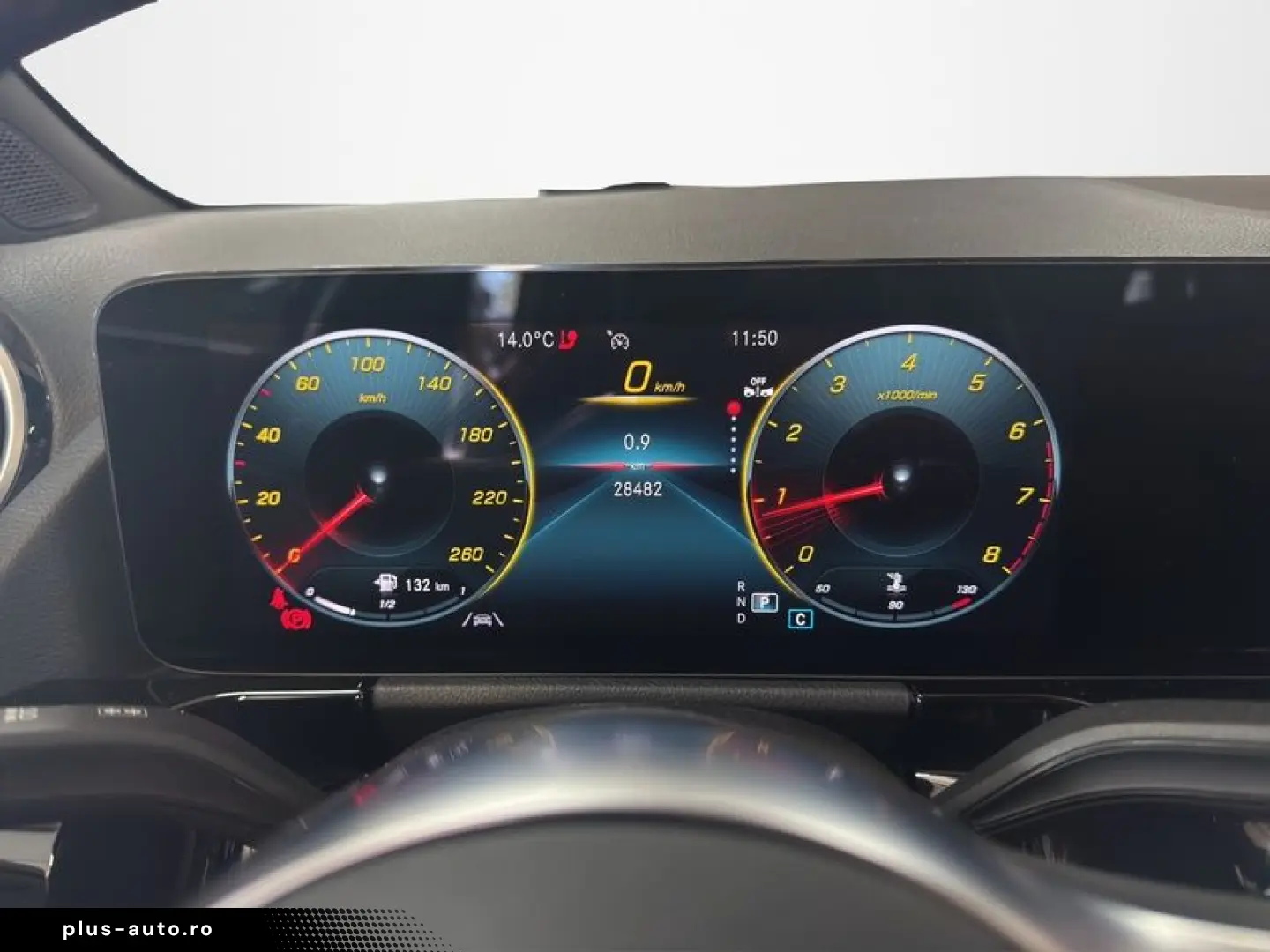 MERCEDES-BENZ GLA 250 4M AMG AHK SHZ LED KAMERA PANO NAVI