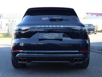 PORSCHE Cayenne Turbo  NACHTSICHT BURMESTER KERAMIK PDCC