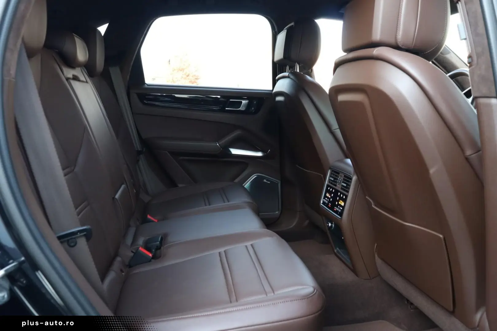 PORSCHE Cayenne Turbo  NACHTSICHT BURMESTER KERAMIK PDCC