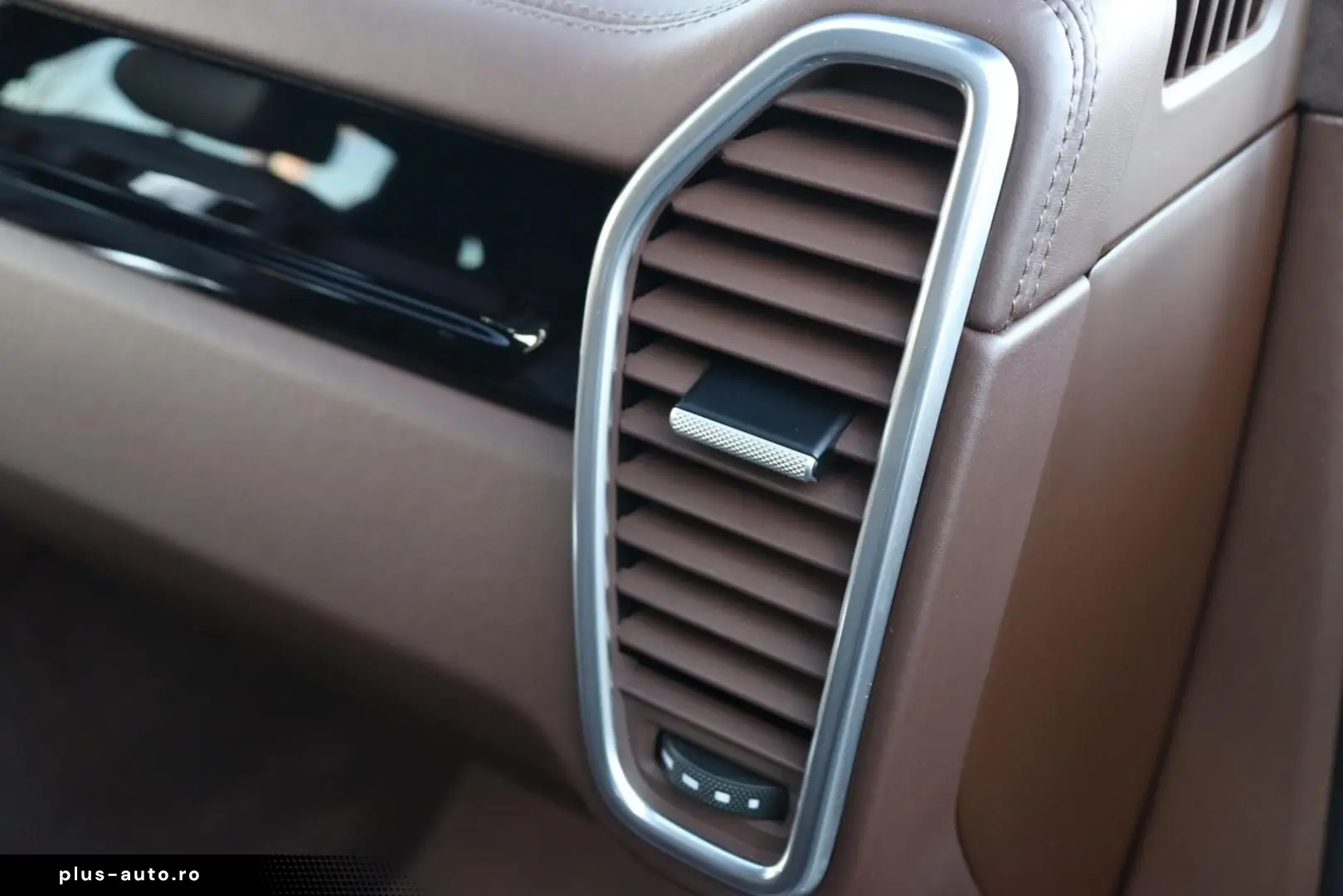 PORSCHE Cayenne Turbo  NACHTSICHT BURMESTER KERAMIK PDCC