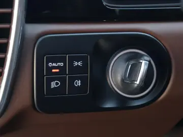 PORSCHE Cayenne Turbo  NACHTSICHT BURMESTER KERAMIK PDCC