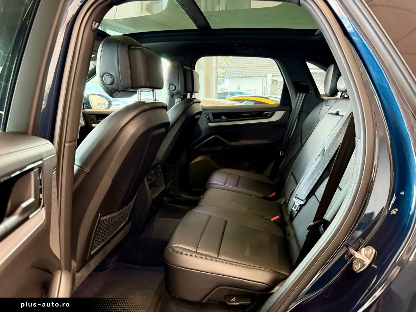 PORSCHE Cayenne V6 Luftfederung Panorama HeadUP BOSE