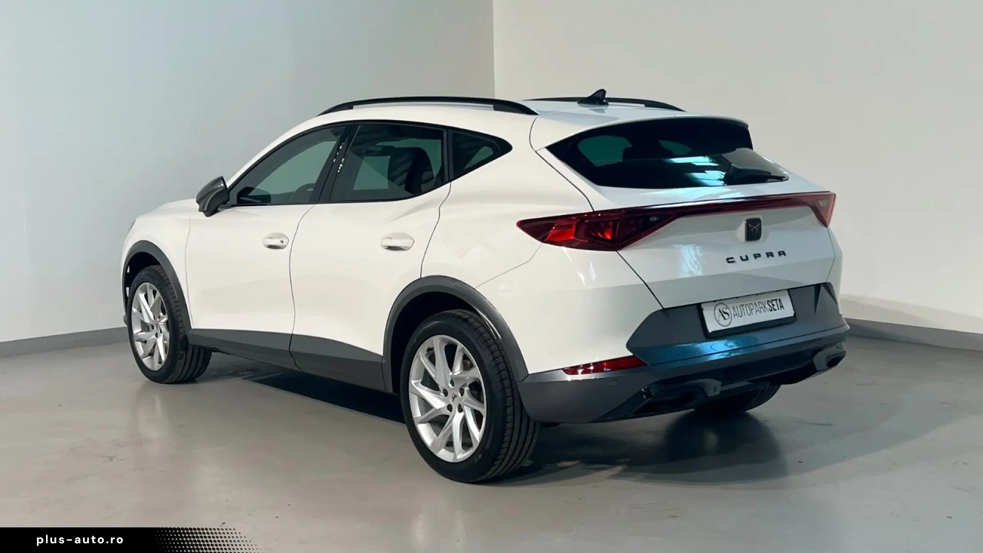 CUPRA Formentor 1.5 TSI DSG NAVI LED PDC KESSY