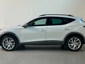 CUPRA Formentor 1.5 TSI DSG NAVI LED PDC KESSY