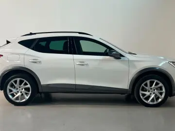 CUPRA Formentor 1.5 TSI DSG NAVI LED PDC KESSY