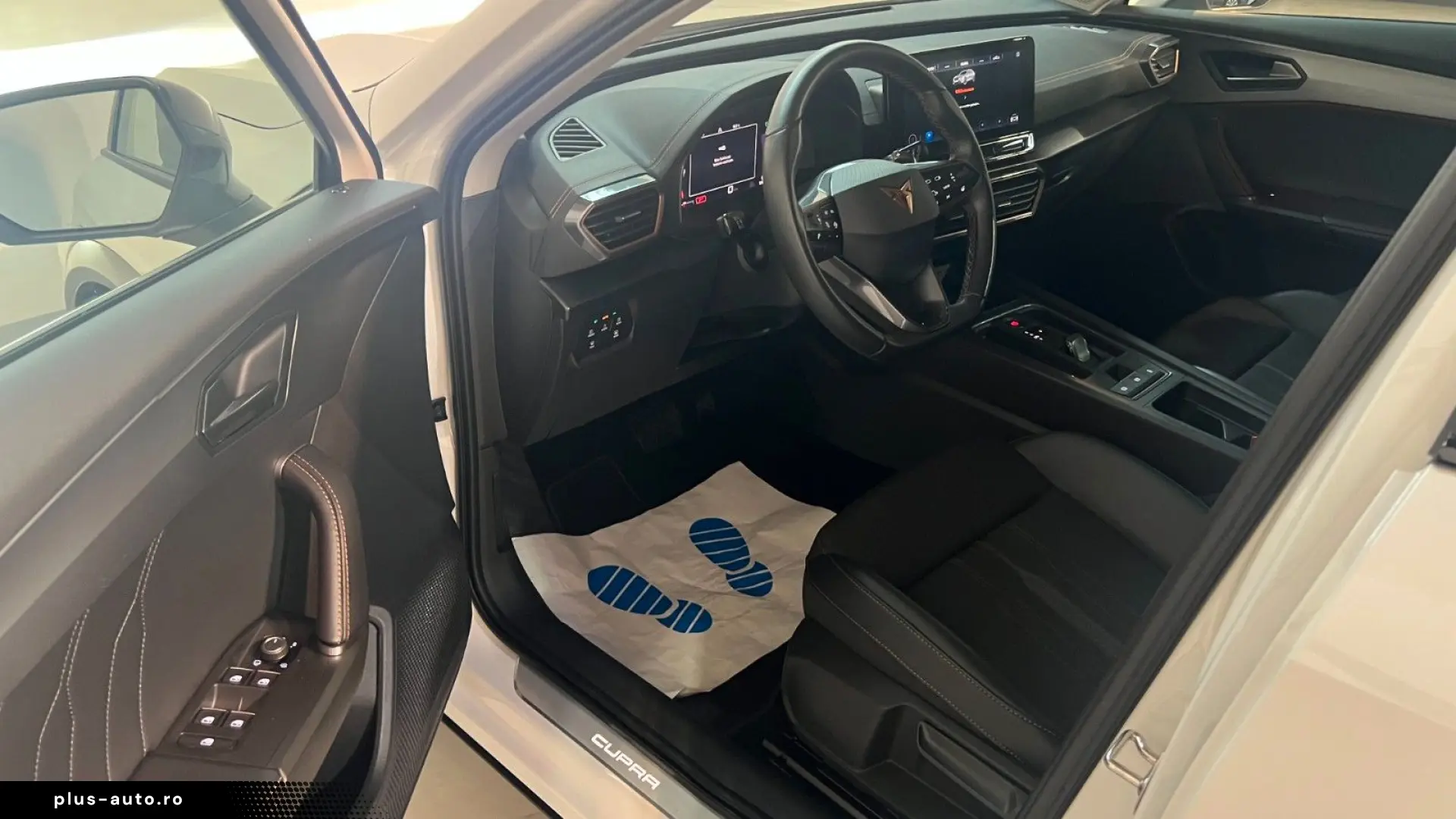 CUPRA Formentor 1.5 TSI DSG NAVI LED PDC KESSY