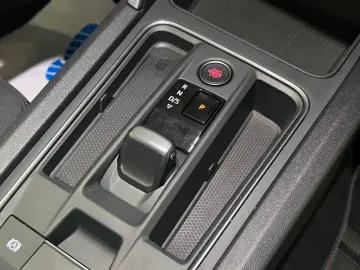 CUPRA Formentor 1.5 TSI DSG NAVI LED PDC KESSY