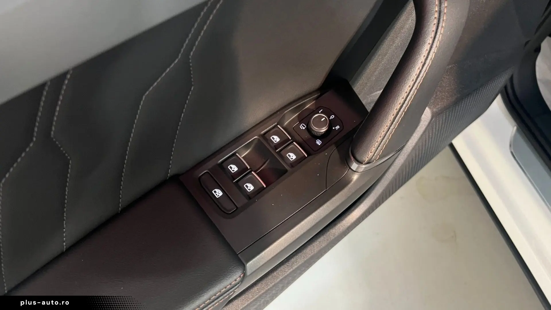 CUPRA Formentor 1.5 TSI DSG NAVI LED PDC KESSY