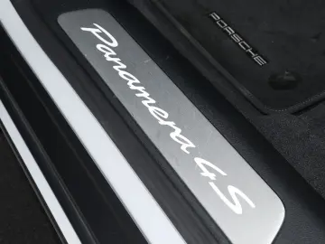 PORSCHE Panamera 4S E-Hybrid HA-Lenkung Head-Up BOSE