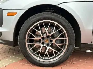 Porsche Macan S 2020