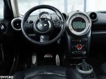 Mini Countryman ver-cooper-d-all4-at