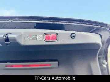MERCEDES-BENZ E 300 e AMG Advanced LEDER KeyGO LED