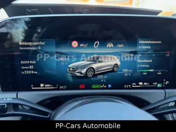 MERCEDES-BENZ E 300 e T AMG PREMIUM  HuD Pano 360 MY25