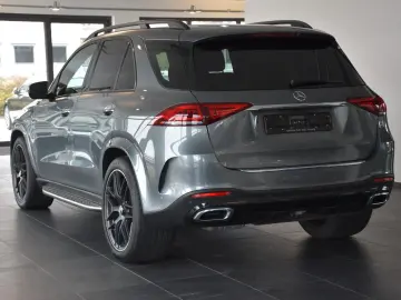 MERCEDES-BENZ GLE 400 d 4M 9G AMG EXCLUSIV PANO AHK MASSAGE