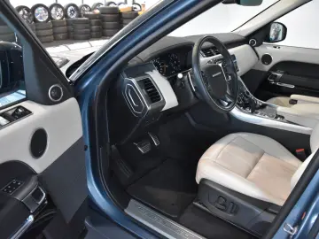 LAND ROVER Range Rover Sport D300 HSE Dynamic PANO MATRIX