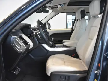 LAND ROVER Range Rover Sport D300 HSE Dynamic PANO MATRIX