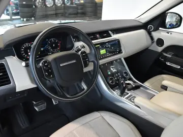 LAND ROVER Range Rover Sport D300 HSE Dynamic PANO MATRIX