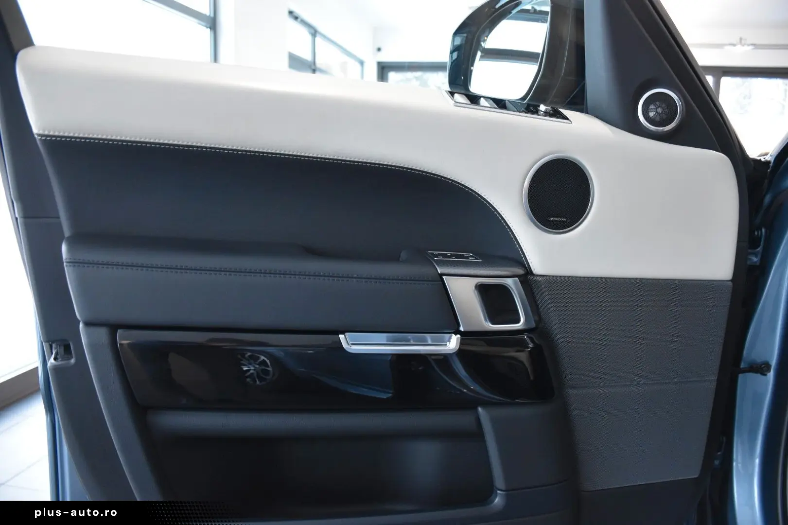 LAND ROVER Range Rover Sport D300 HSE Dynamic PANO MATRIX