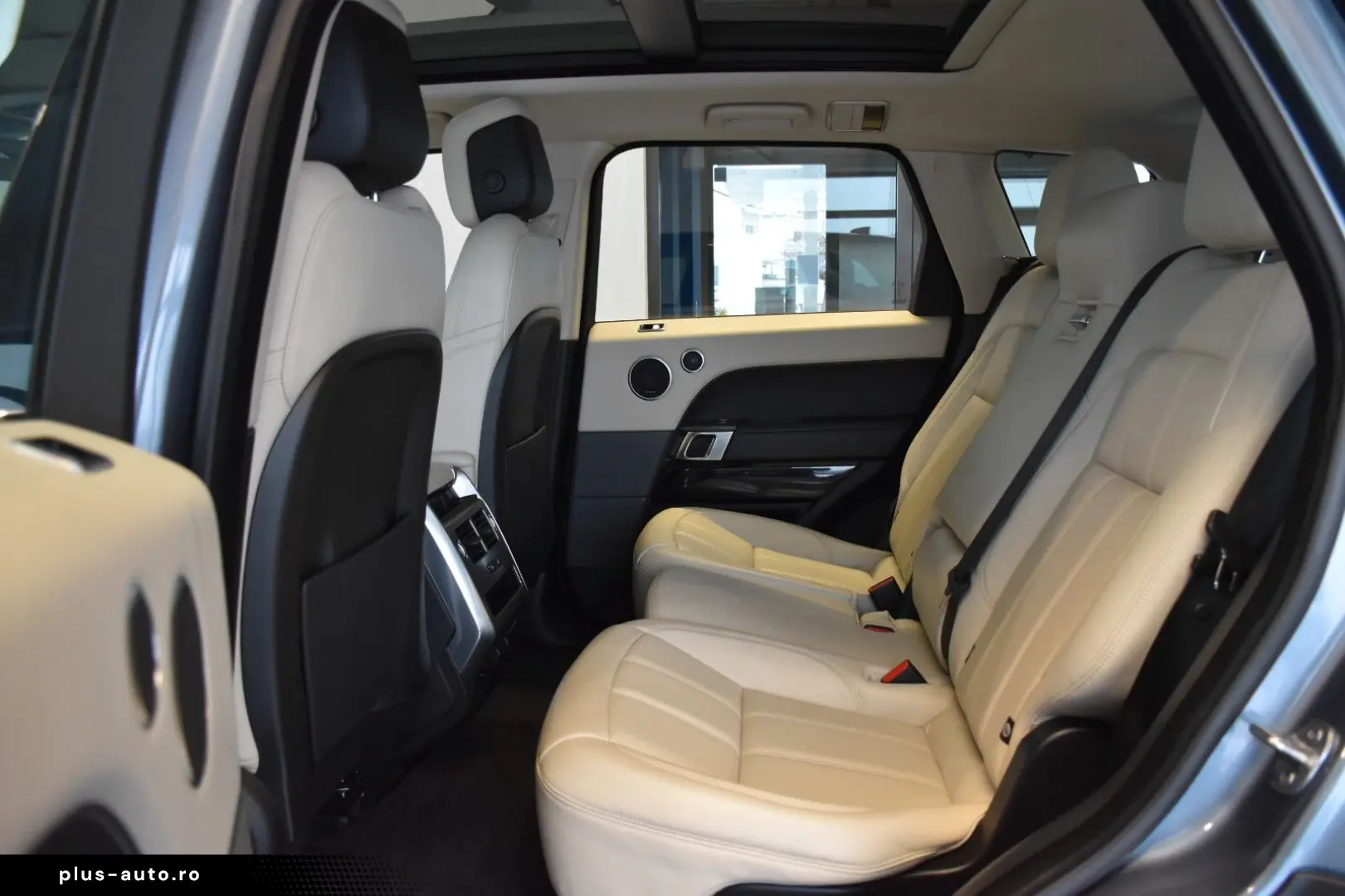 LAND ROVER Range Rover Sport D300 HSE Dynamic PANO MATRIX