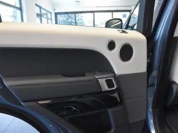 LAND ROVER Range Rover Sport D300 HSE Dynamic PANO MATRIX