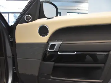 LAND ROVER Range Rover Sport D300 HSE Dynamic PANO MATRIX