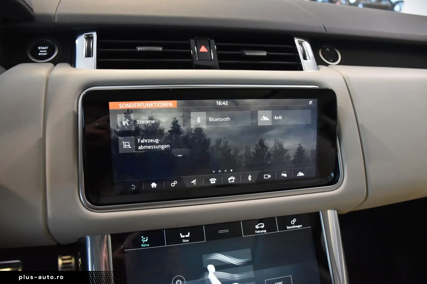 LAND ROVER Range Rover Sport D300 HSE Dynamic PANO MATRIX