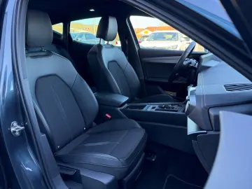 CUPRA Formentor 1.5 TSI DSG    Pano 18Zoll ACC LED