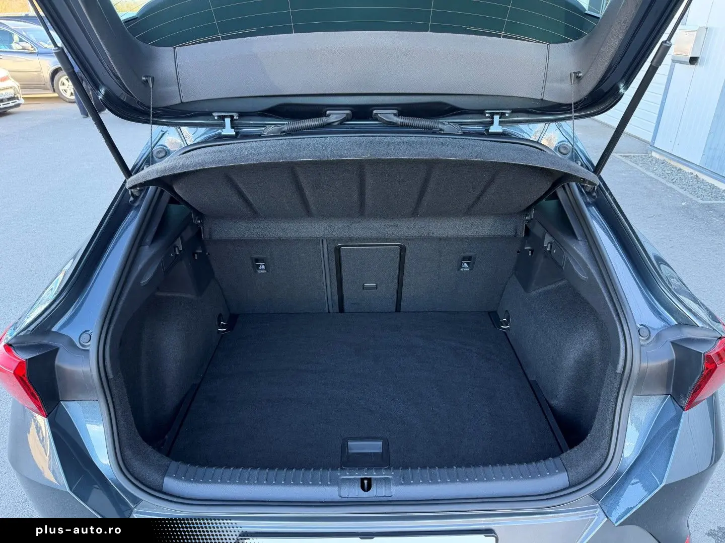 CUPRA Formentor 1.5 TSI DSG    Pano 18Zoll ACC LED