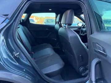 CUPRA Formentor 1.5 TSI DSG    Pano 18Zoll ACC LED