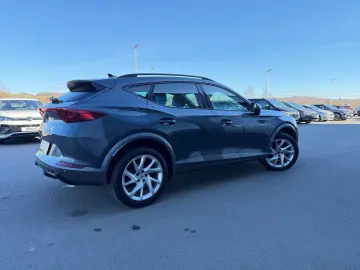 CUPRA Formentor 1.5 TSI DSG    Pano 18Zoll ACC LED