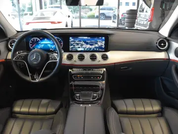 MERCEDES-BENZ E 220 D 9G EXCLUSIVE