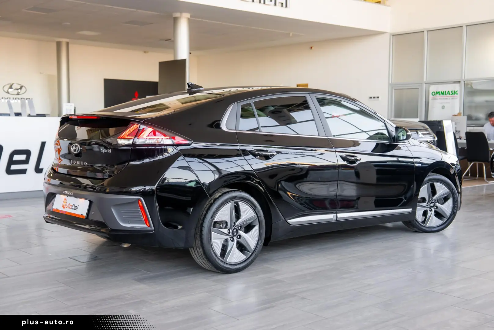 Hyundai Ioniq 1.6 GDI Premium Hybrid