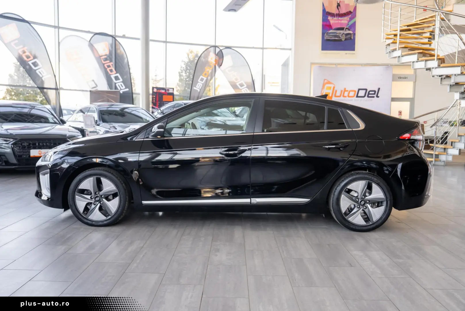 Hyundai Ioniq 1.6 GDI Premium Hybrid