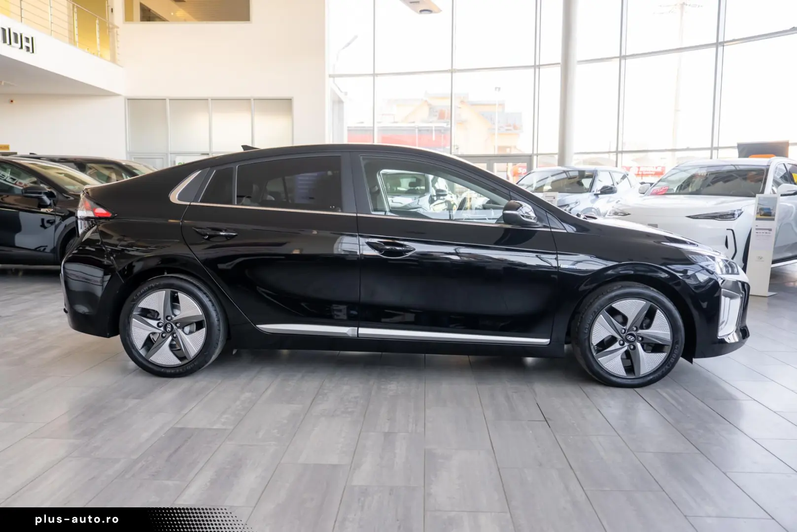 Hyundai Ioniq 1.6 GDI Premium Hybrid