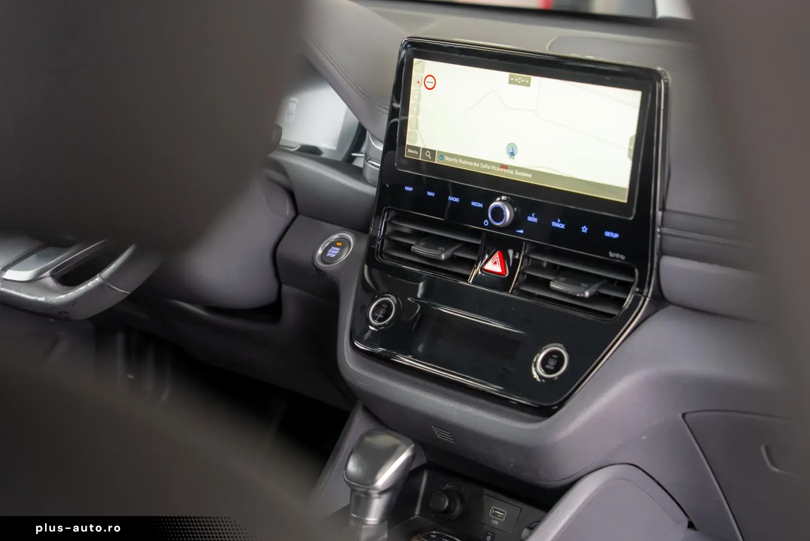 Hyundai Ioniq 1.6 GDI Premium Hybrid