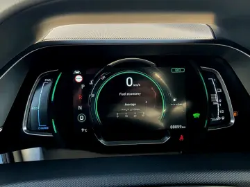 Hyundai Ioniq 1.6 GDI Premium Hybrid
