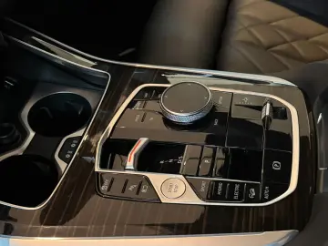 BMW X5 50e xDrive M Sport  Luft LED 360g HUD AHK 20