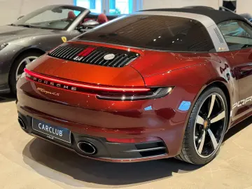 PORSCHE 911 Targa 4S Heritage Design Edition Matrix PASM