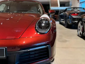 PORSCHE 911 Targa 4S Heritage Design Edition Matrix PASM