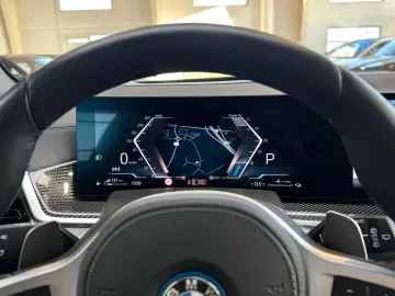 BMW X5 50e xDrive M-Sport  Carbon Luft Sky Pano AHK