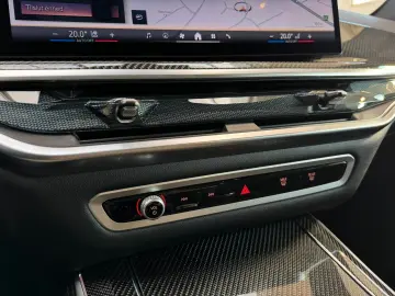 BMW X5 50e xDrive M-Sport  Carbon Luft Sky Pano AHK