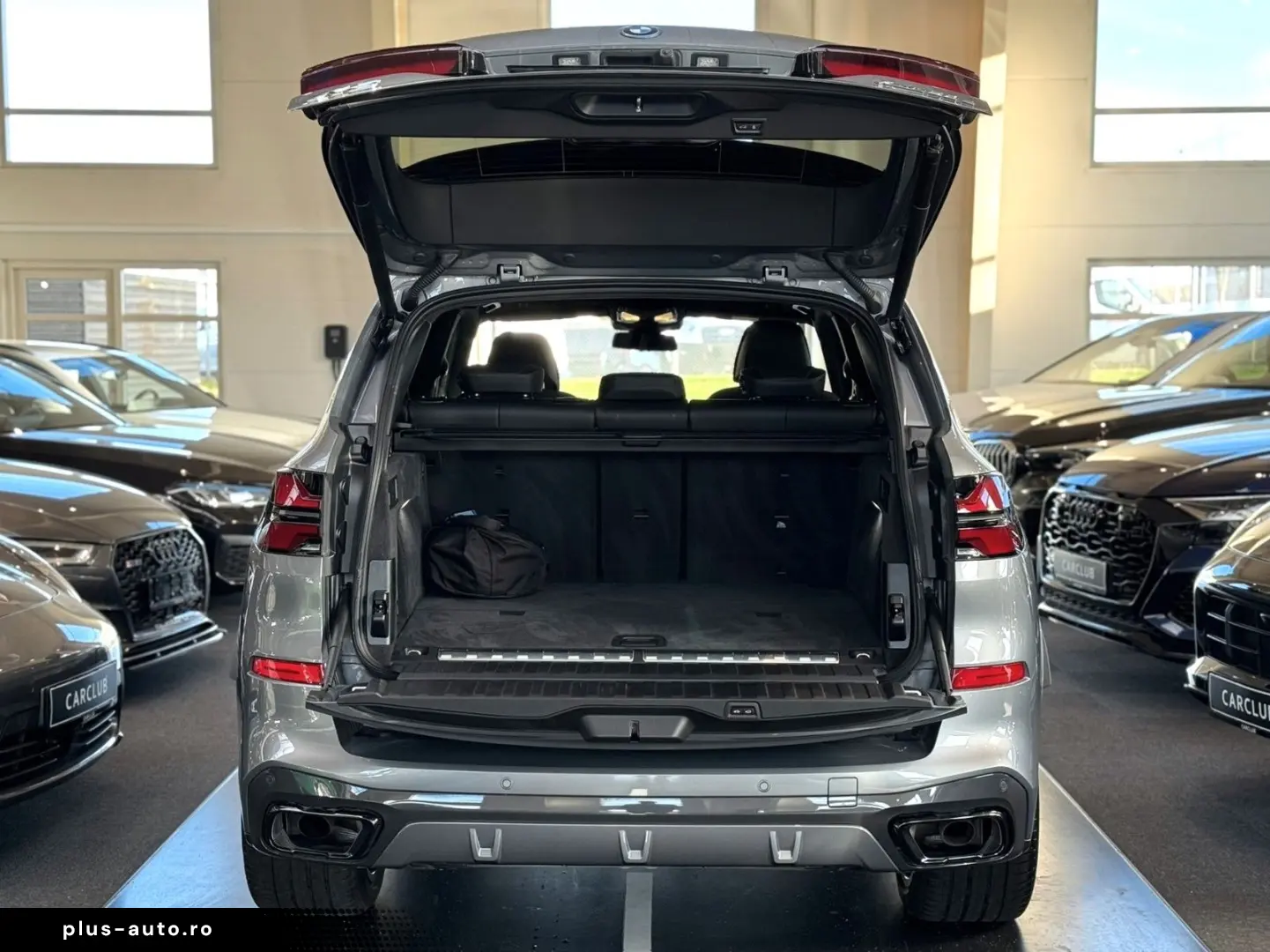 BMW X5 50e xDrive M-Sport  Carbon Luft Sky Pano AHK