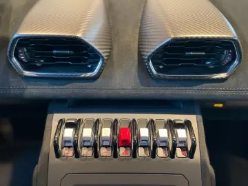 LAMBORGHINI Huracán STO SportDesign Lift LED Kamera SpExhau