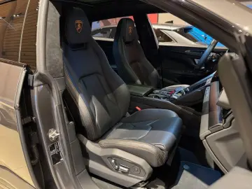 LAMBORGHINI Urus 4.0 V8 Aut.  HUD Pano Ceramic Luft ACC 360