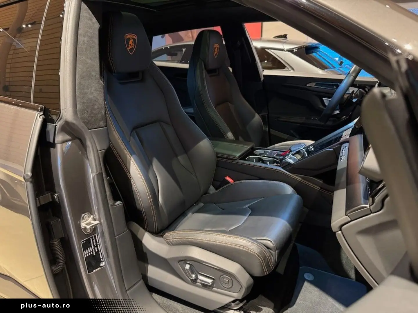 LAMBORGHINI Urus 4.0 V8 Aut.  HUD Pano Ceramic Luft ACC 360