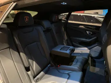 LAMBORGHINI Urus 4.0 V8 Aut.  HUD Pano Ceramic Luft ACC 360